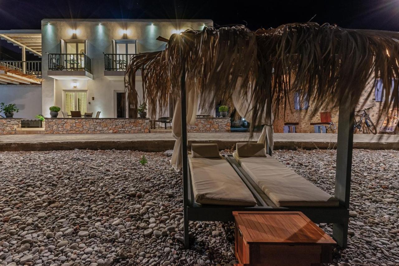 Uno Beachfront Suite Livadia  Bagian luar foto